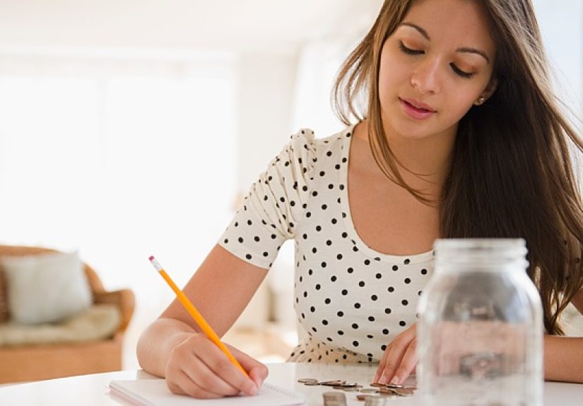 5 POWERFUL HACKS TO HELP YOU SIMPLIFY YOUR BUDGET