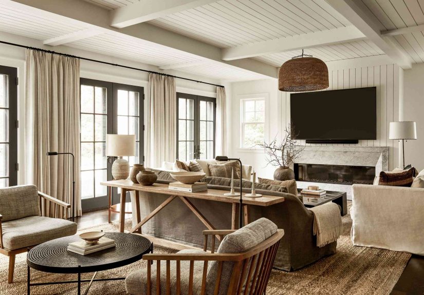 33 Black Doors With White Trim for a Modern, High-Contrast Look