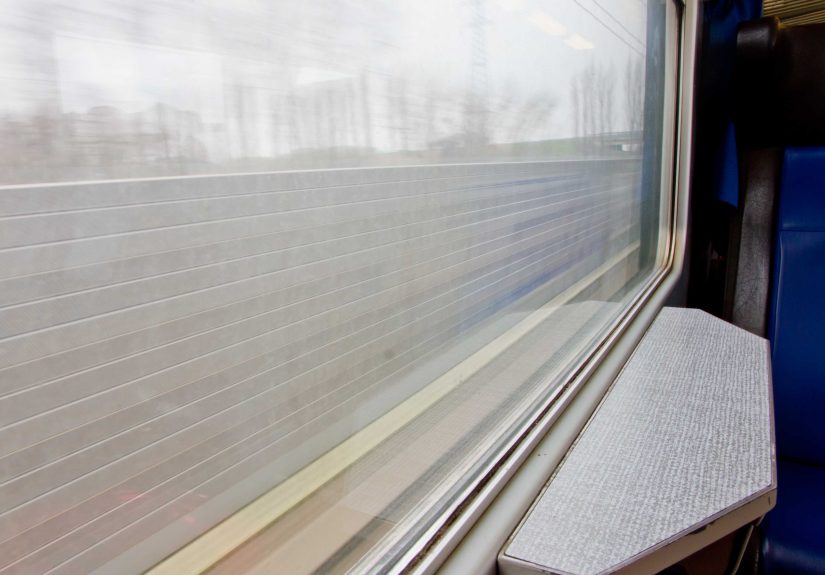 How to Ride the SkyTrain in Vancouver: 13 Steps