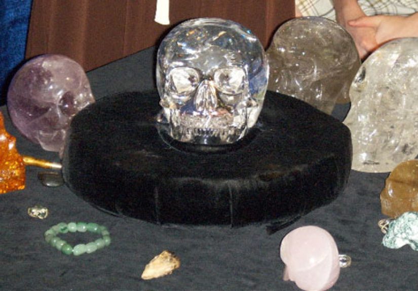 Top 10 Skull Hoaxes