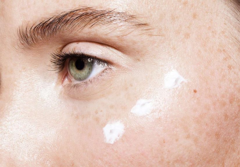 7 Eye Cream Mistakes That Are Sabotaging Your Anti-Aging Goals