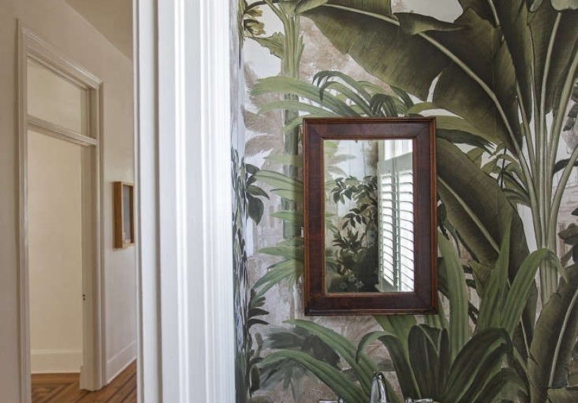 9 Favorites: Rooms with a Touch of the Tropical, Wallpaper Edition