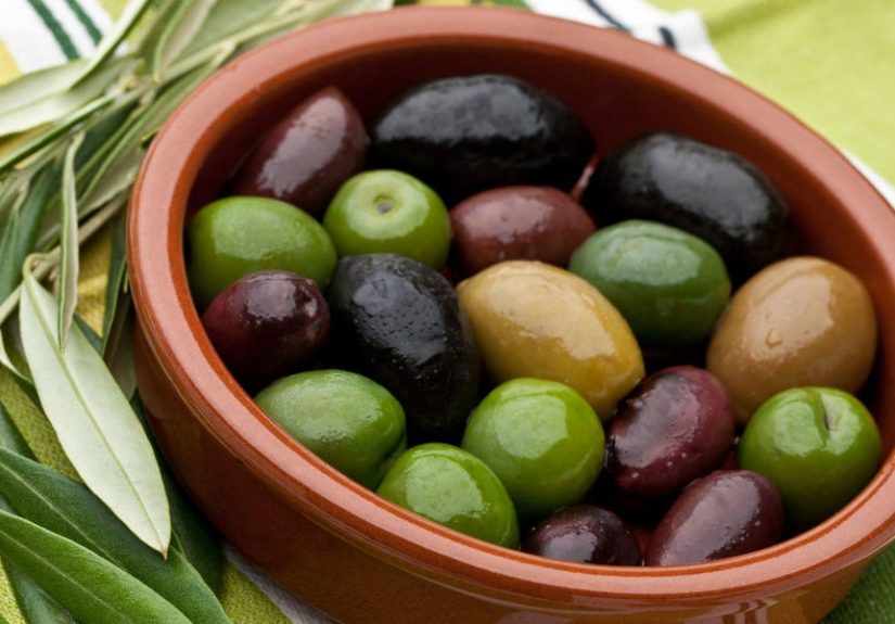 Are Olives Good for You? 9 Health Benefits of Olives & Olive Oil