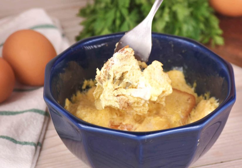 How to Make Scrambled Eggs in a Microwave in 5 Easy Steps