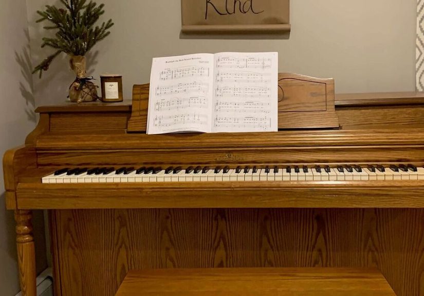 How to Makeover a Piano With Paint