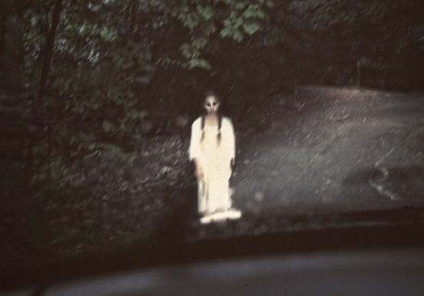 10 Everyday Places That Boast Dark And Bizarre Legends