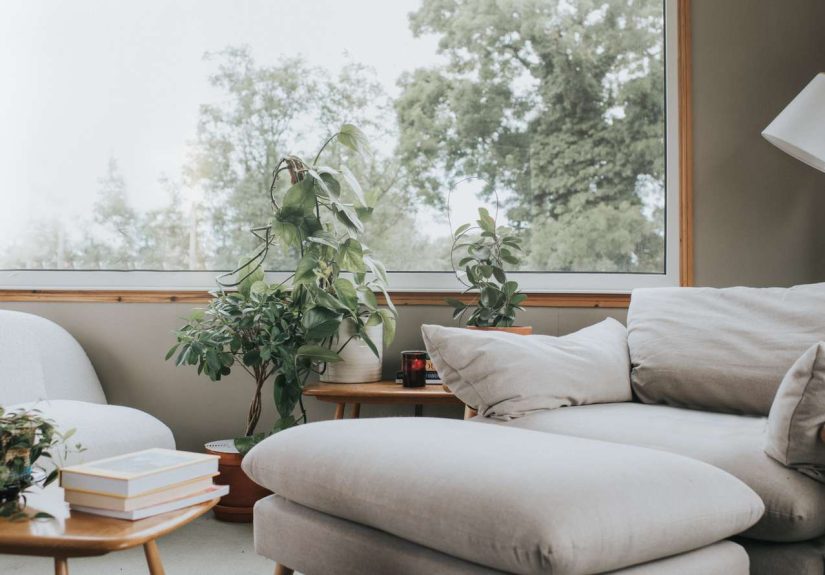9 Tiny Tweaks That Make Your Home Feel WarmerWithout Buying Anything New