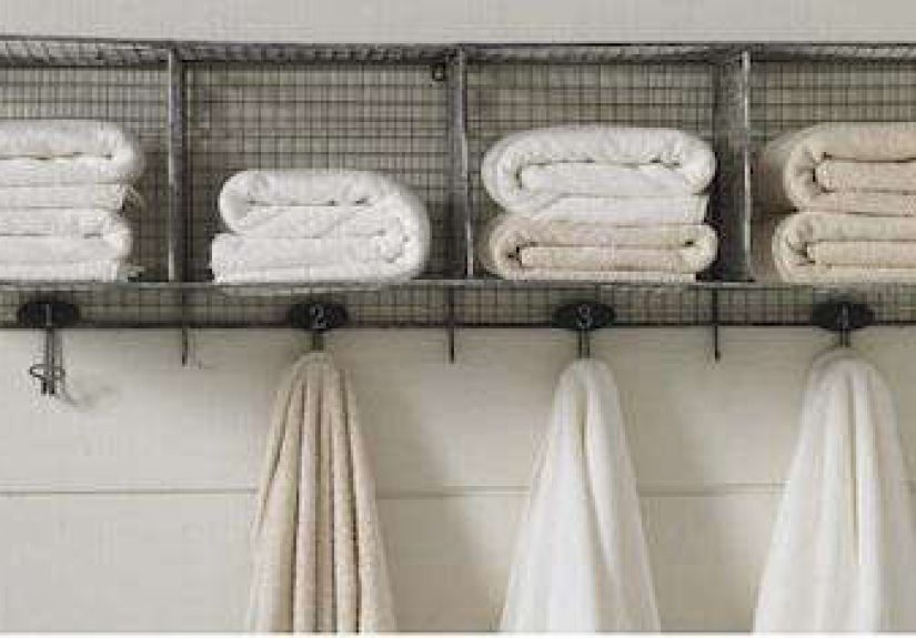 Design Sleuth: Wire Towel Rack in the Bath