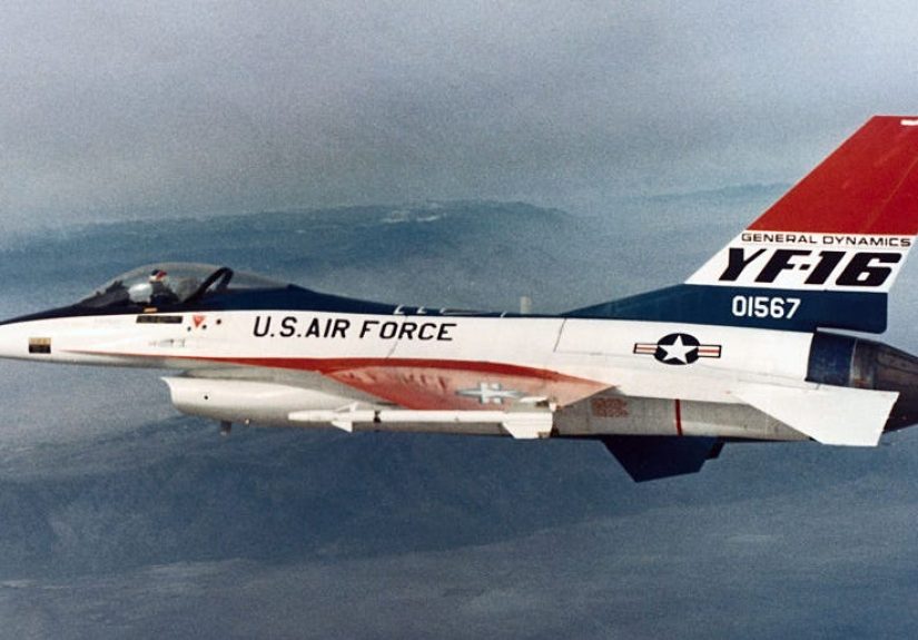 F-16 Fighting Falcon