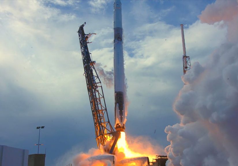 How to Photograph a Rocket Launch