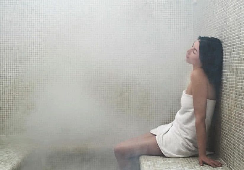 Steam Room: Benefits, Risks, and Vs. Sauna