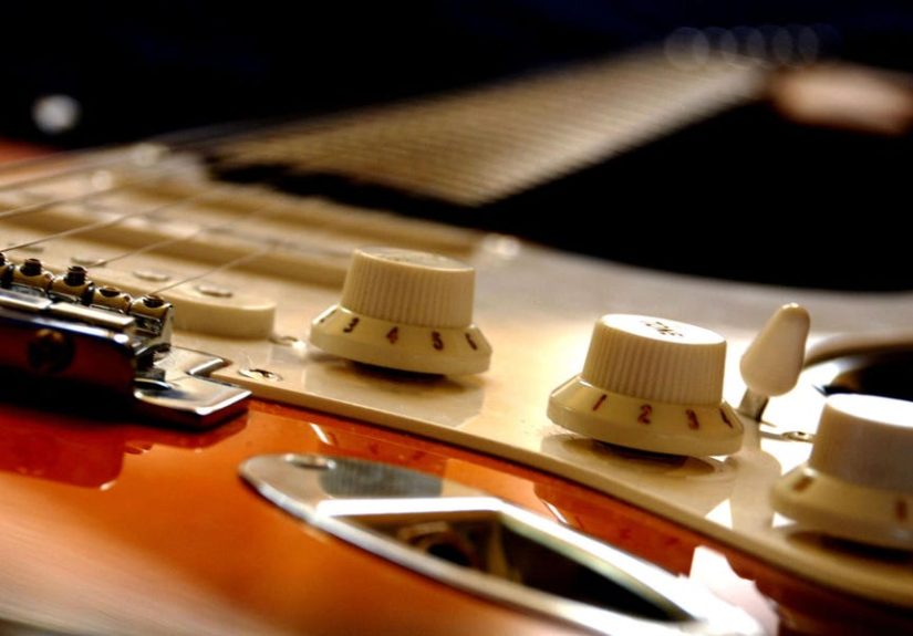 Who Invented the Electric Guitar?