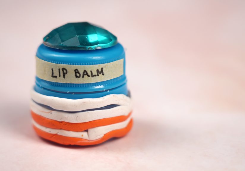 3 Ways to Make a Lip Balm Container
