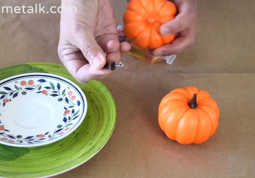 How to Make a Pumpkin Tray: Chic DIY Cake Stand