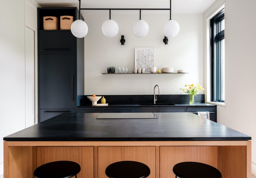 Steal This Look: A Gallery-Like Family Kitchen in Brooklyn