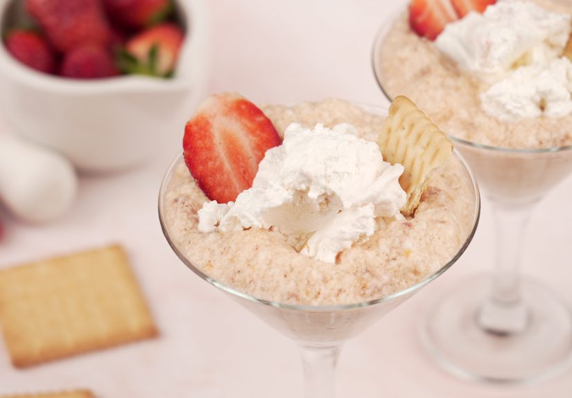 Strawberries & Cream Drinks: 10 Yummy Nonalcoholic Recipes