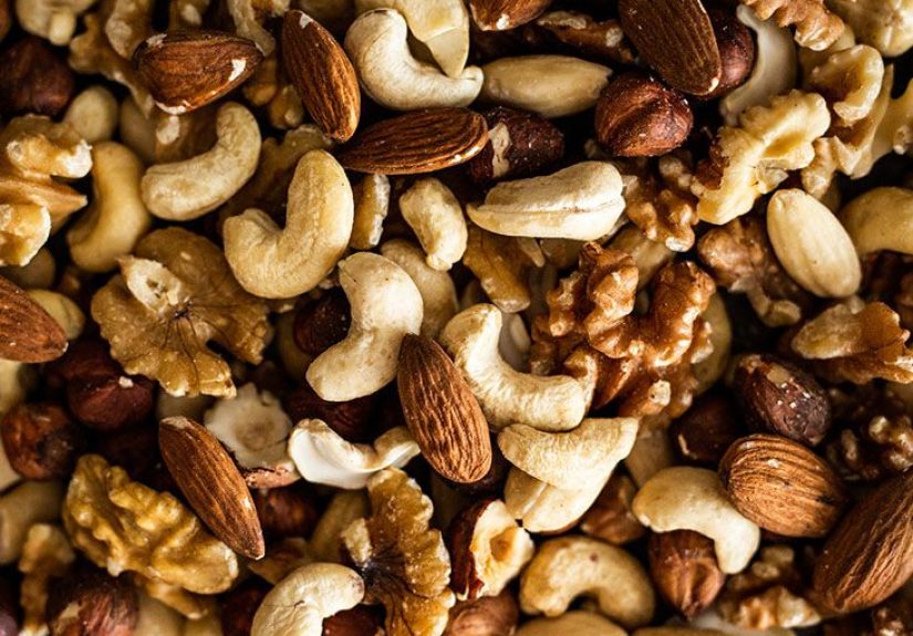 The Best Nuts to Lower Cholesterol: Research and Nutrition
