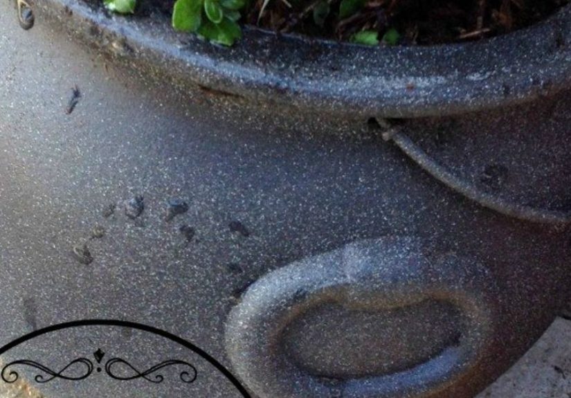 Turn $0.97 Plastic Cauldron Into A Stone Planter
